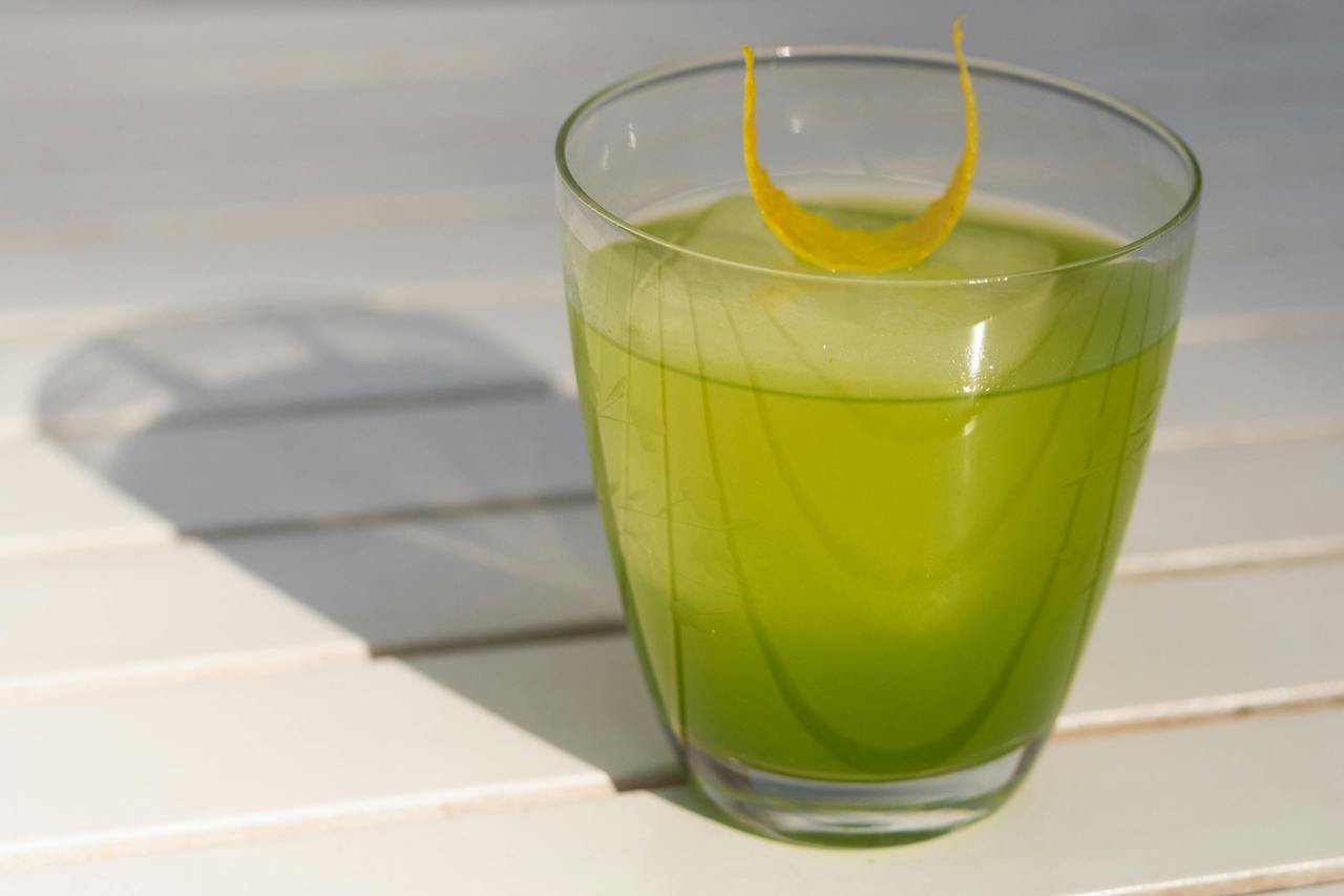 Best drink for sauna Green Tea Aloe Vera Sipper