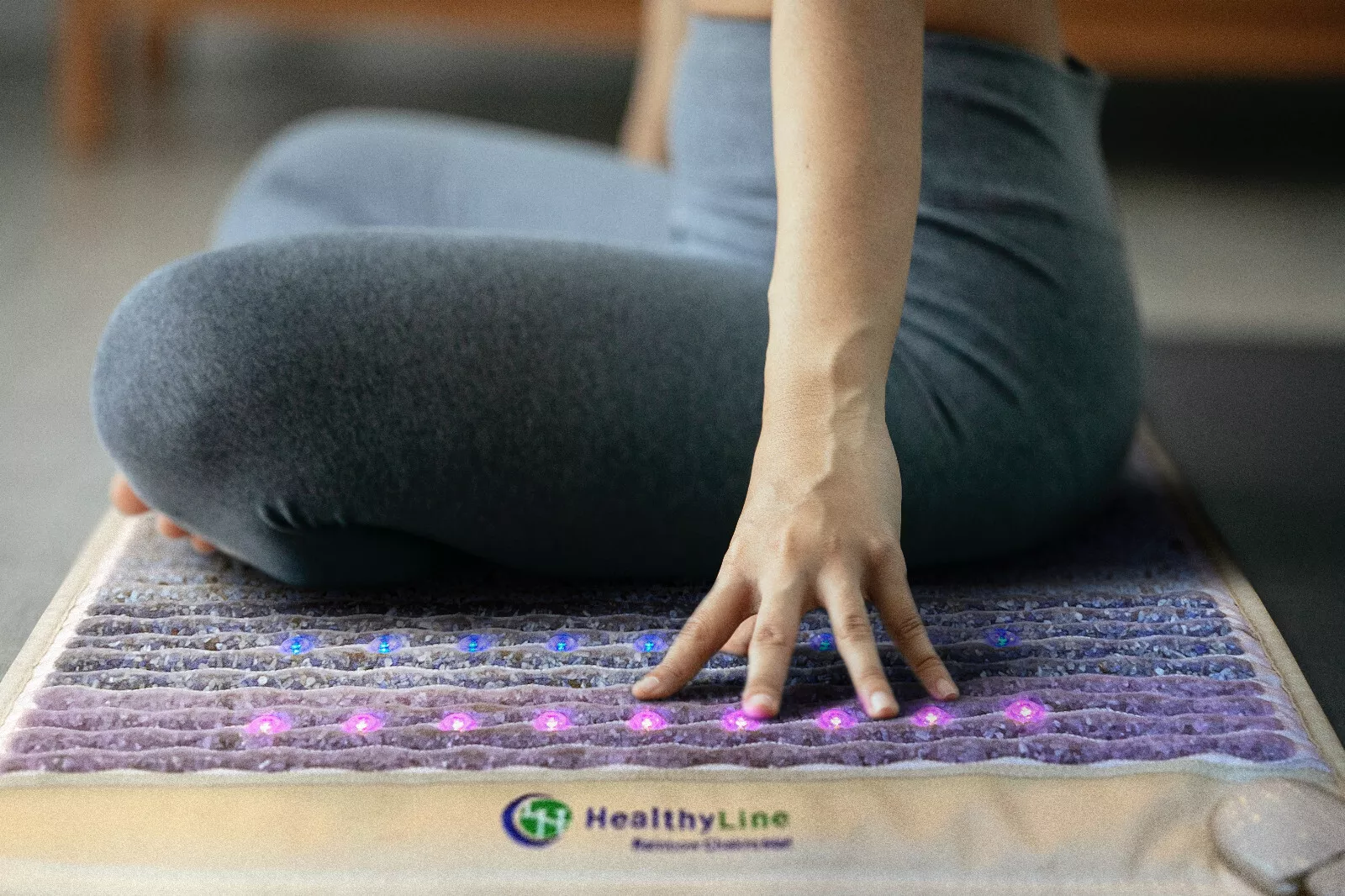 healthyline-rainbow-chakra-mat-mediation-close-by