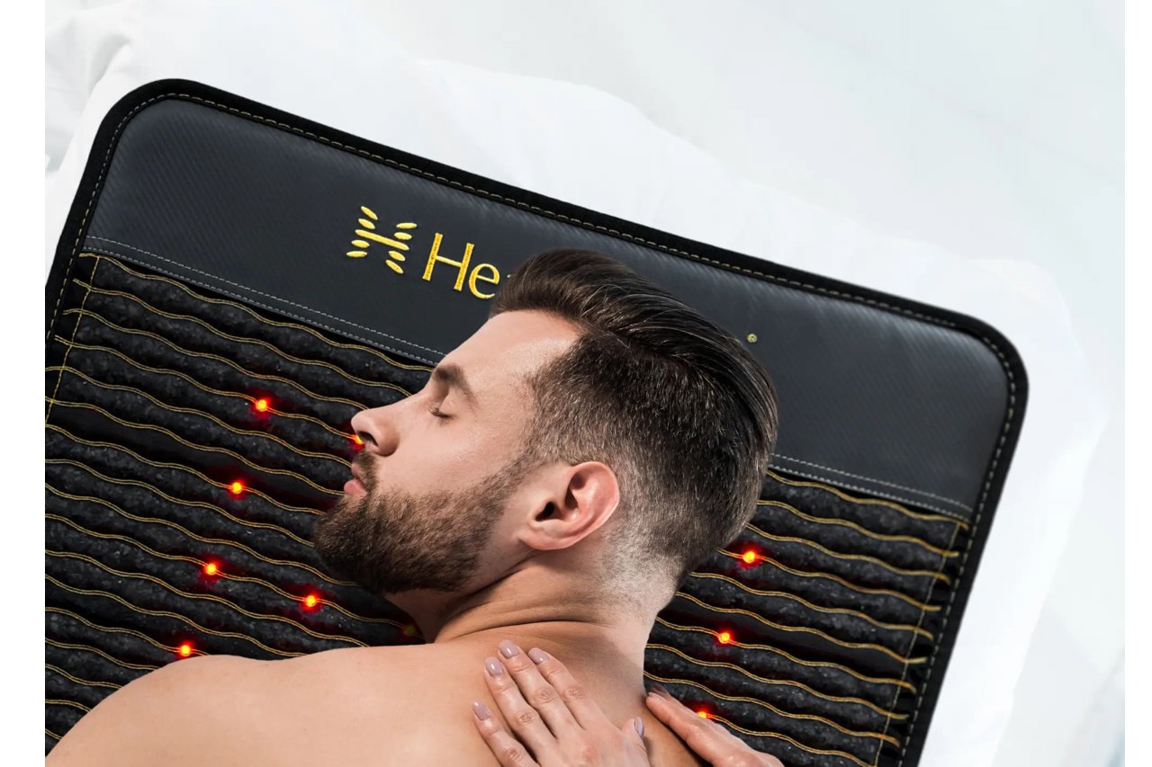 HealthyLine PEMF Jet mat on chiropractic table for back pain treatment HealthyLine PEMF Jet mat on chiropractic table for back pain treatment