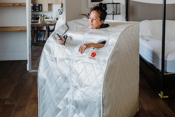 phone-in-an-infrared-sauna phone-in-an-infrared-sauna