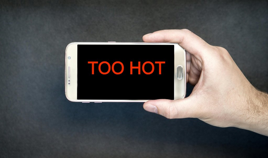Is Using a Cell Phone Inside Infrared Sauna Safe or Risky? The Facts.