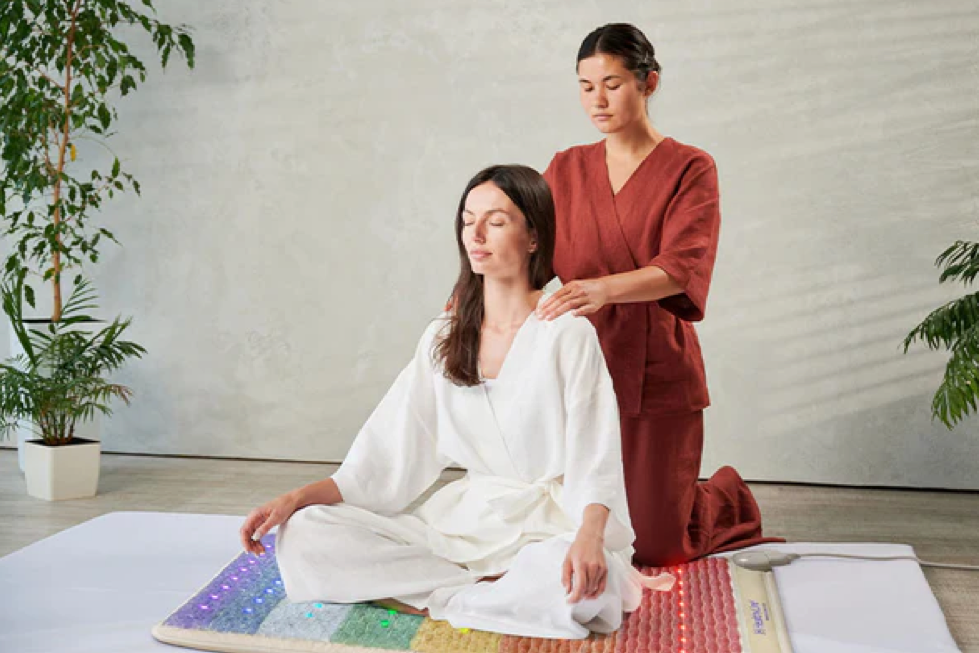 reiki therapist using healthyline mat reiki therapist using healthyline mat